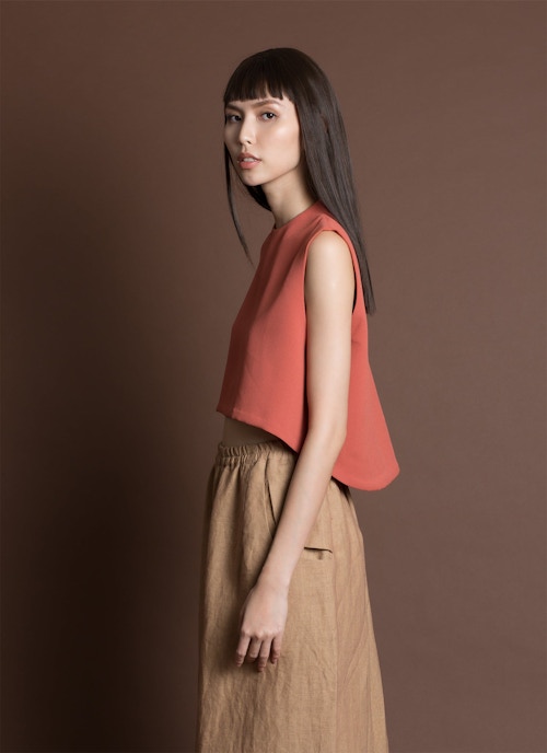 Wind Chime Raised Collar Cropped Top - Coral